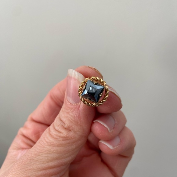 Vintage 1/20 12 KT Gold Filled Halo Square Screw On Earring - Picture 2 of 5